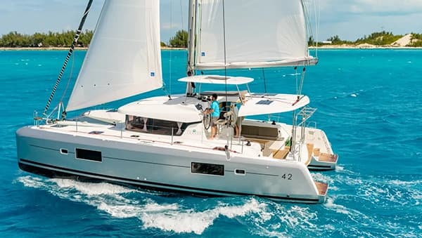 PirElli - Lagoon 42