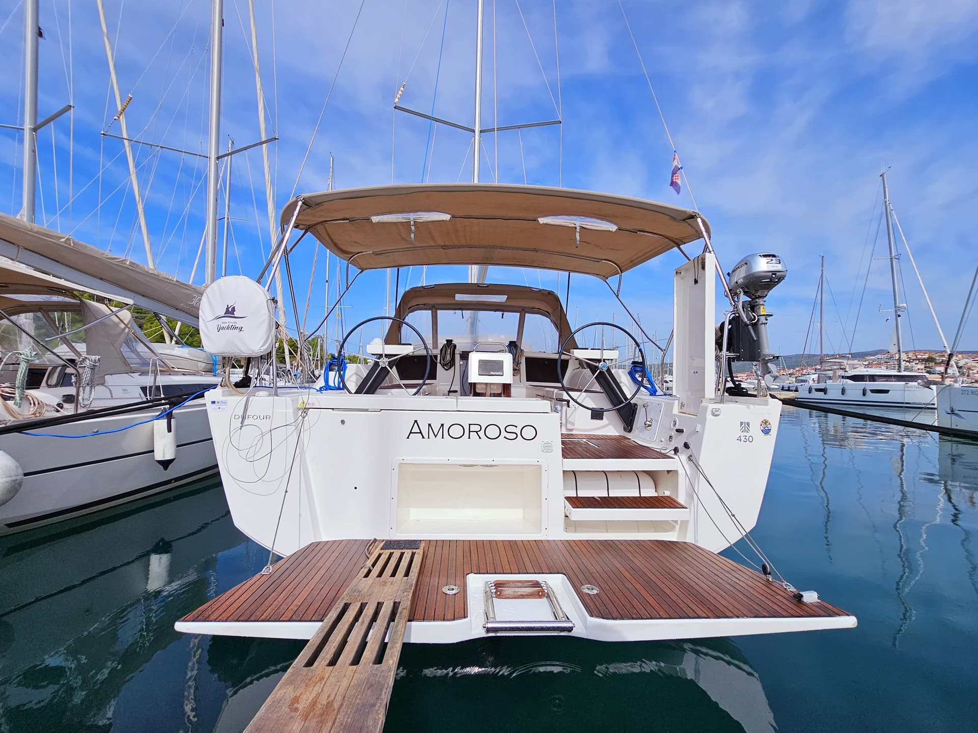 Amoroso - Dufour 430 GL