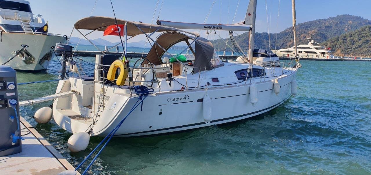 Rhapsody - Oceanis 43