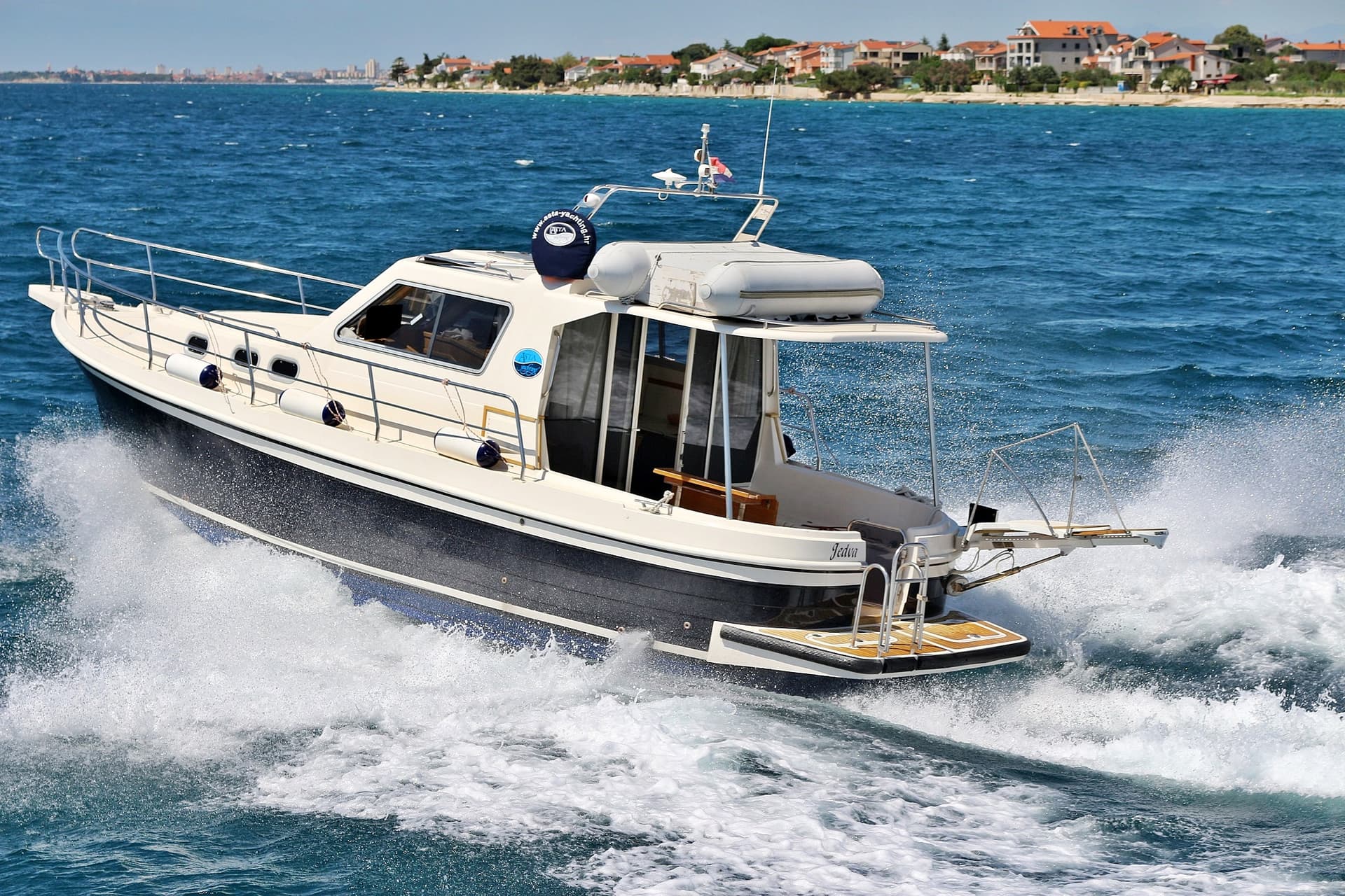 Jedva - Adria 1002 Vektor