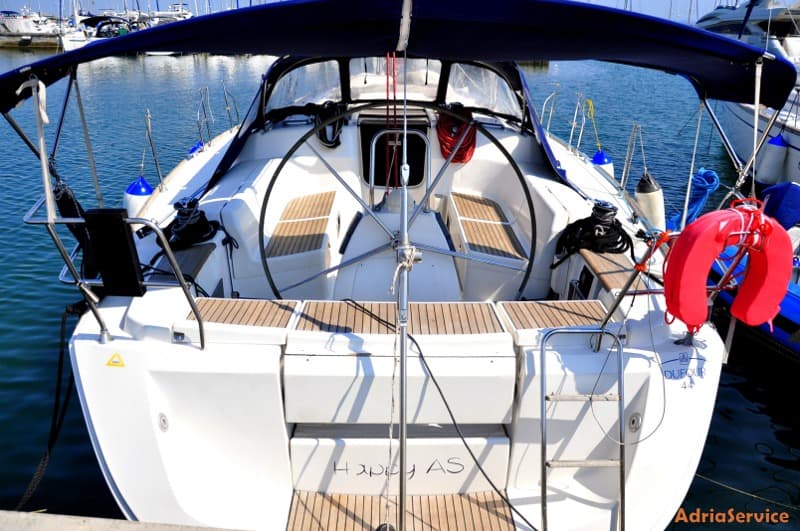 Happy AS - Dufour 44