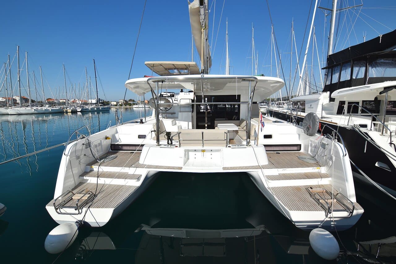 Cuzamen - Lagoon 42