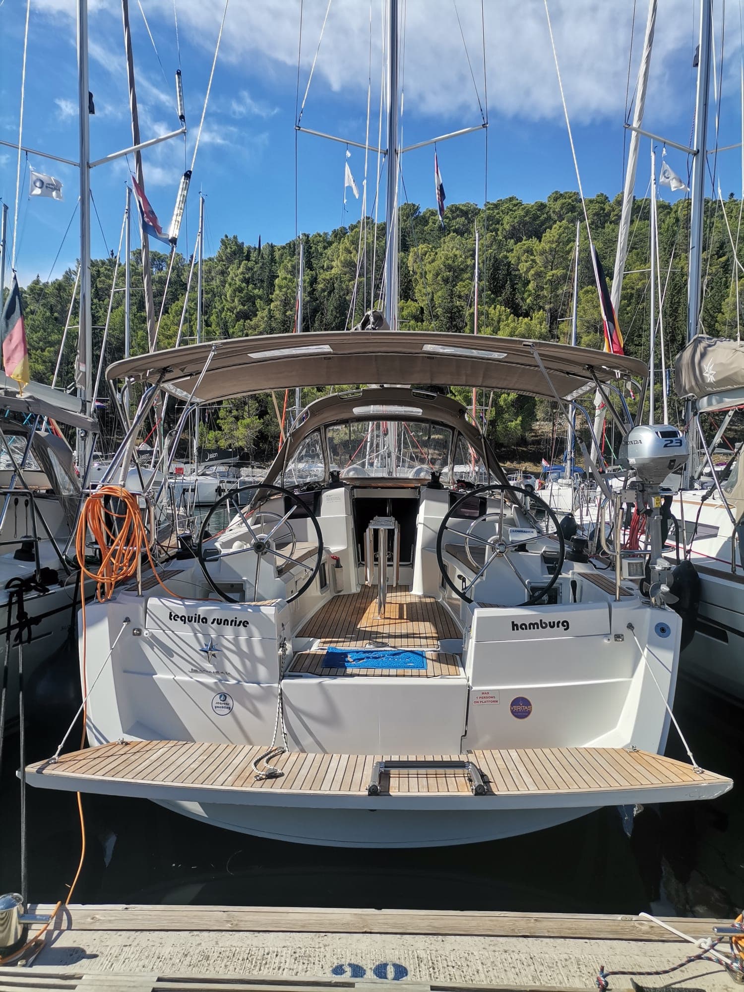 Tequila Sunrise - Sun Odyssey 389
