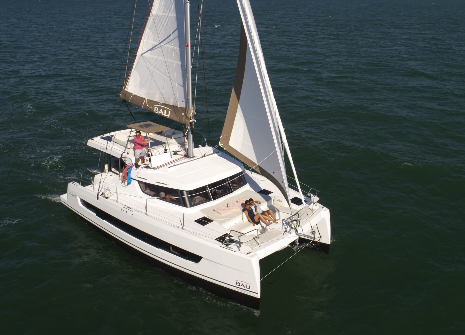 Sail Solaris - Bali Catspace