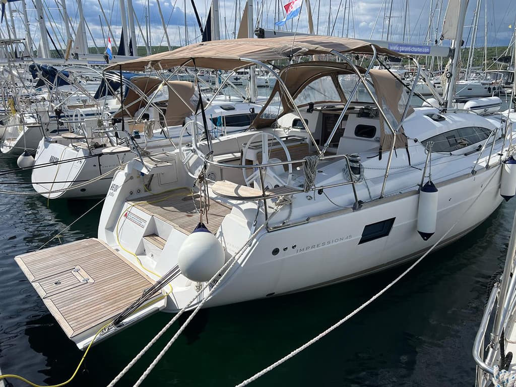 Heidi - Elan Impression 45