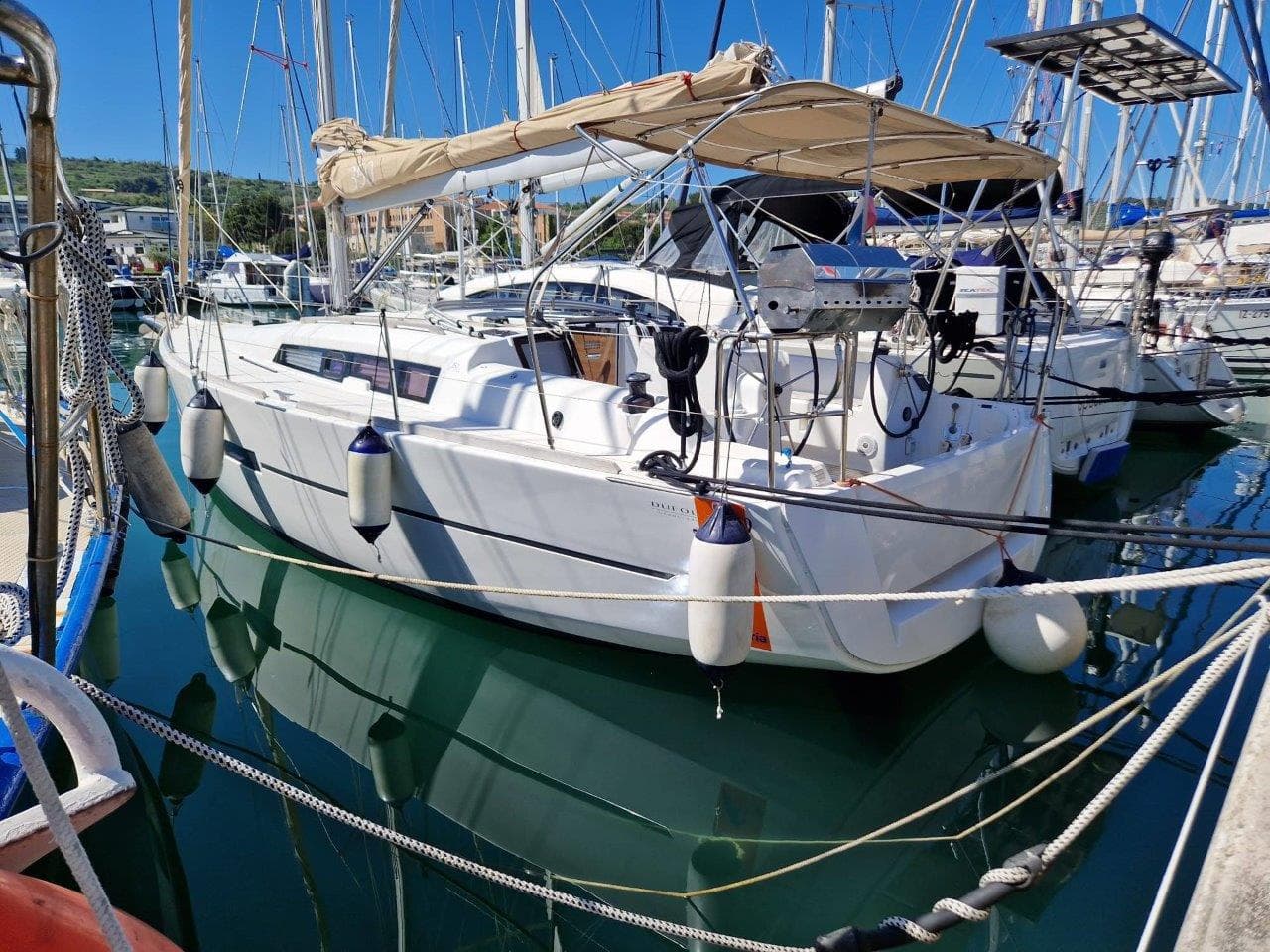 Joy AS - Dufour 350 GL