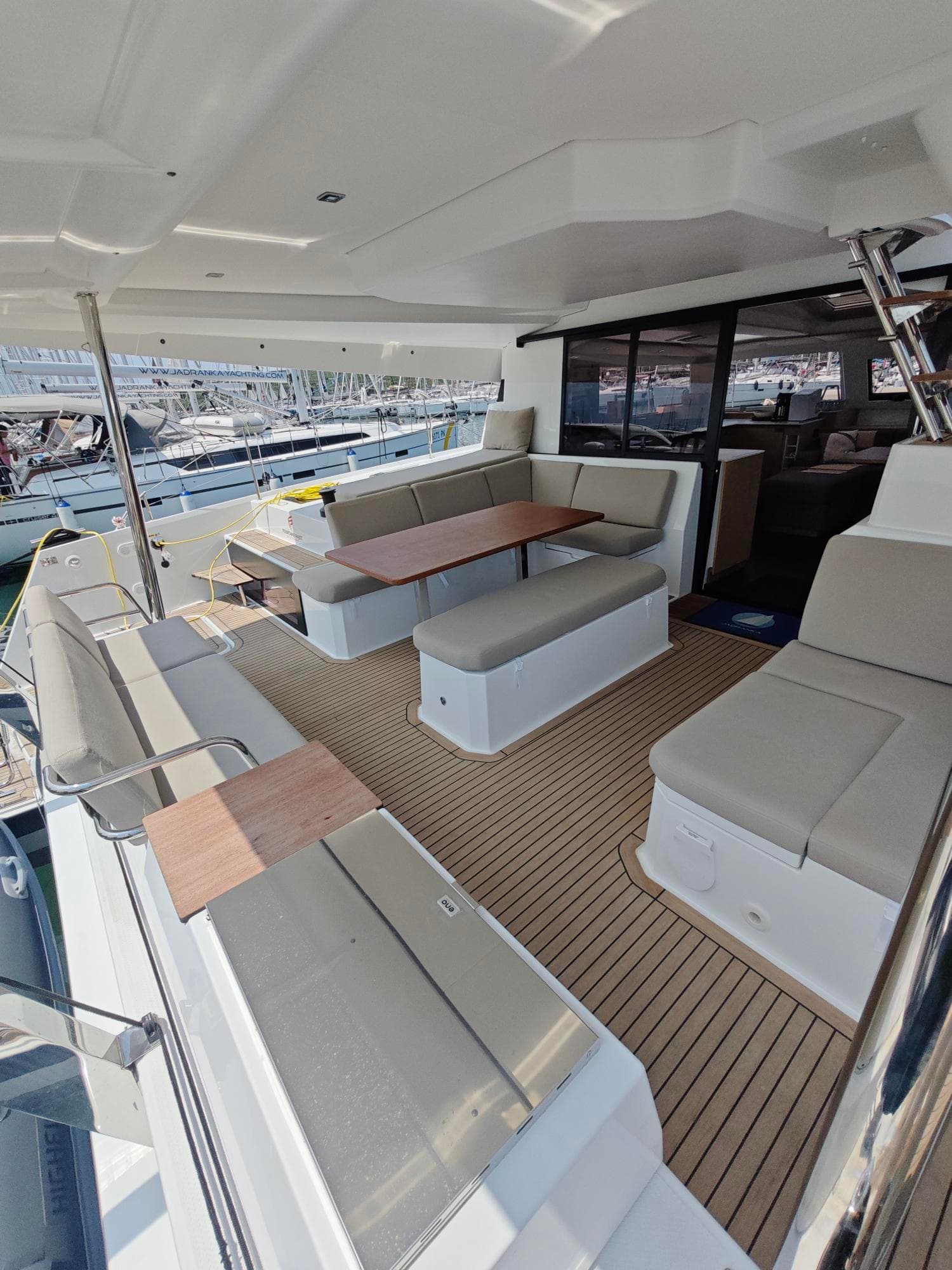 Caramita - Fountaine Pajot Elba 45