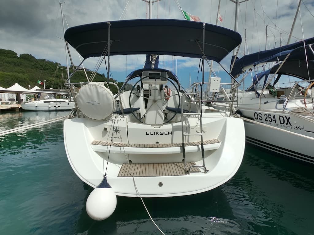 Bliksem - Sun Odyssey 36i Performance