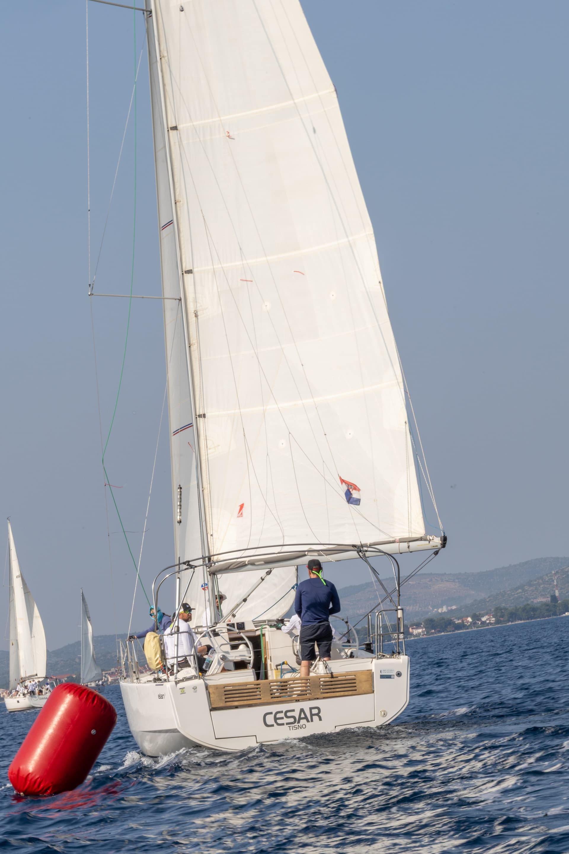 Cesar - Elan E4