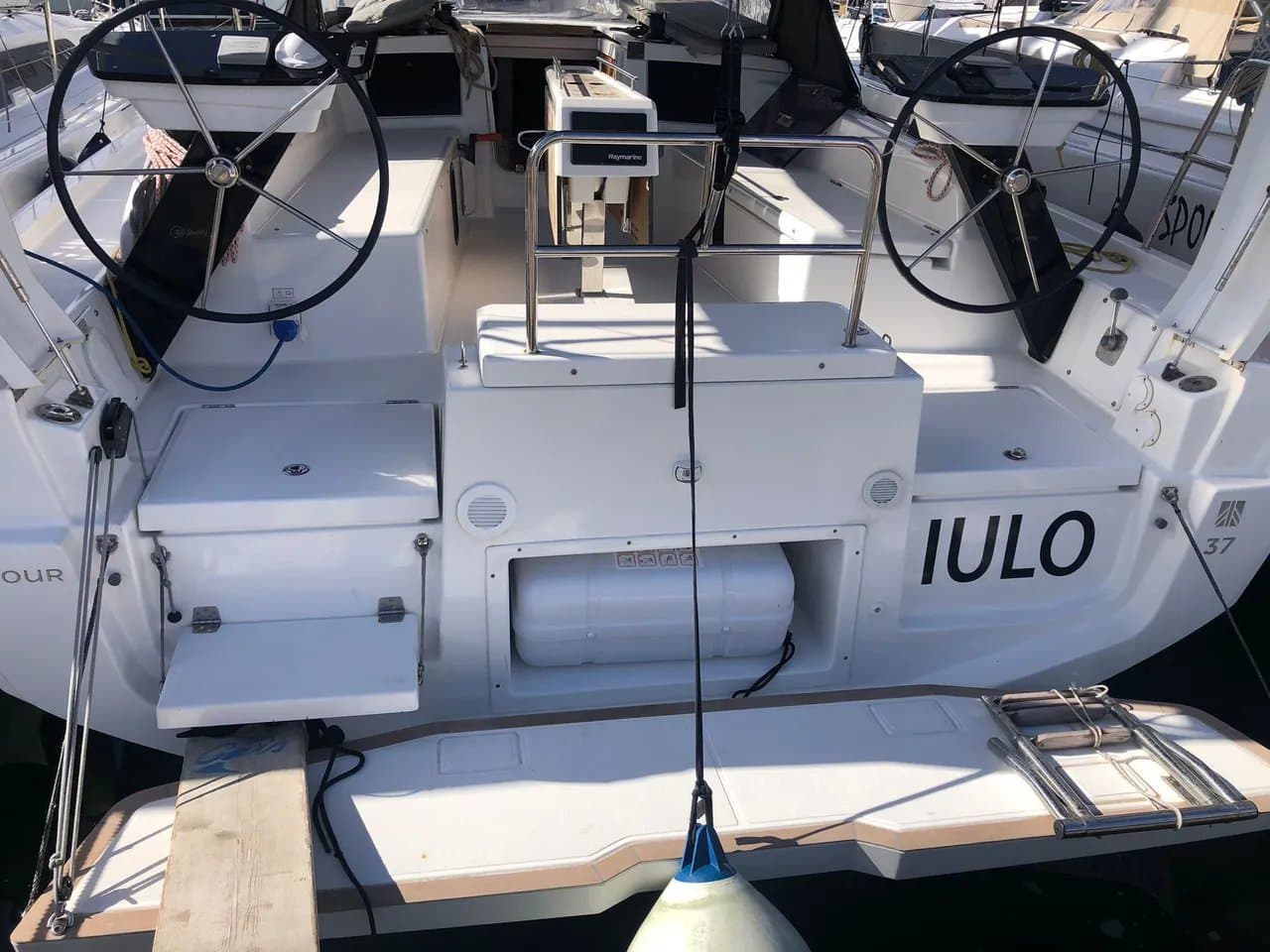 Iulo - Dufour 37