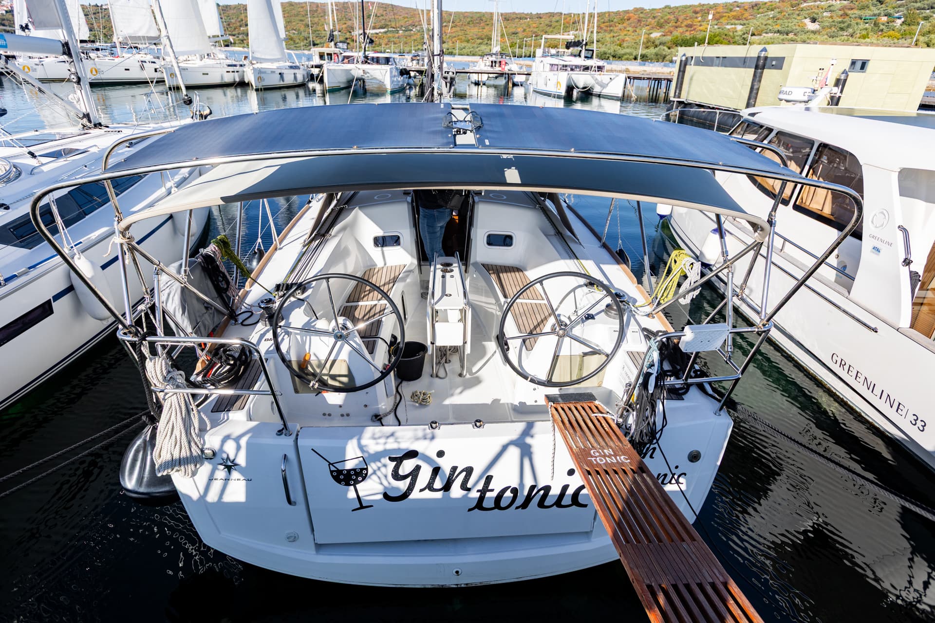 Gin Tonic - Sun Odyssey 349