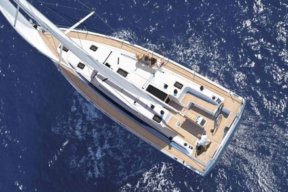 Sakura J - Bavaria C42