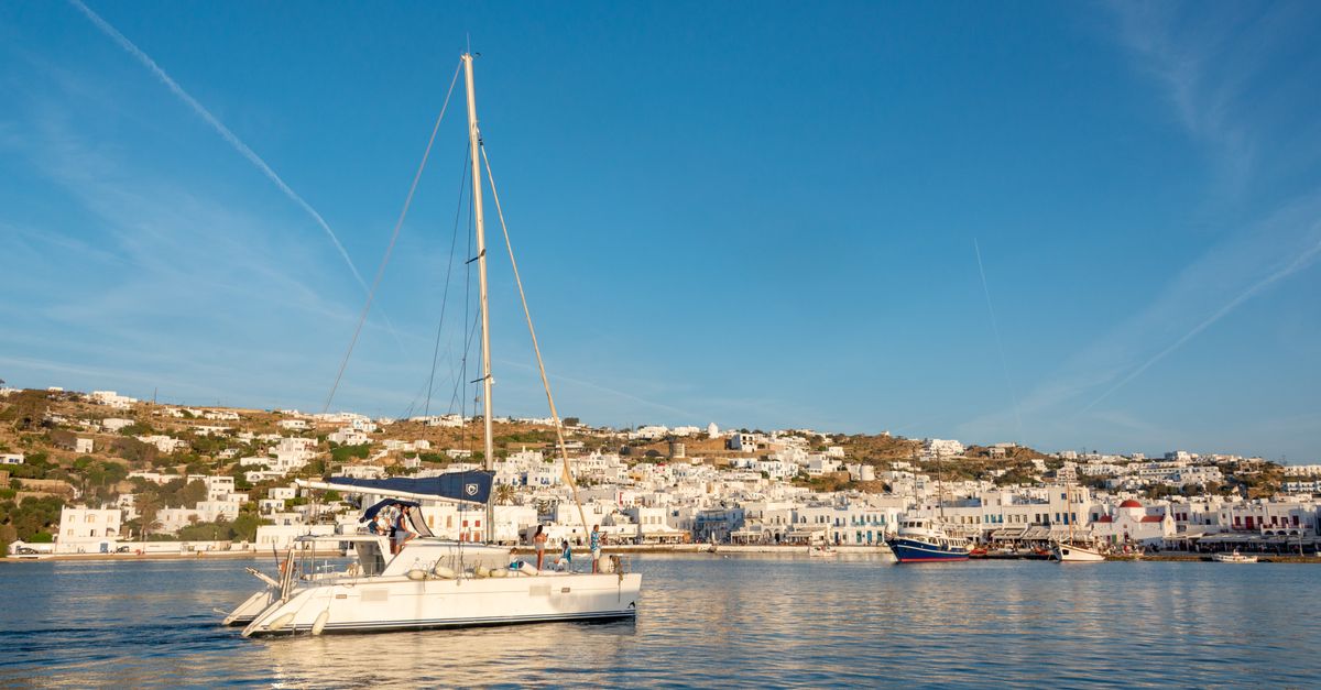 Yacht Charter Mykonos