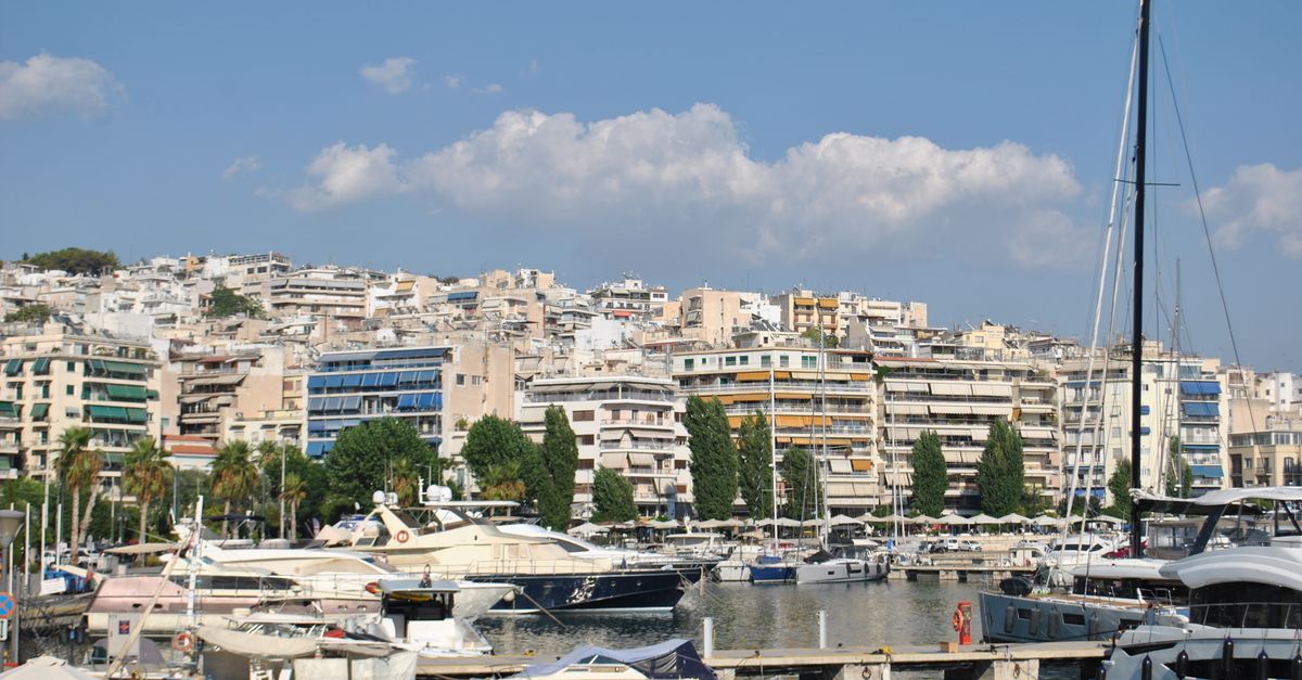 Yacht Charter Piraeus