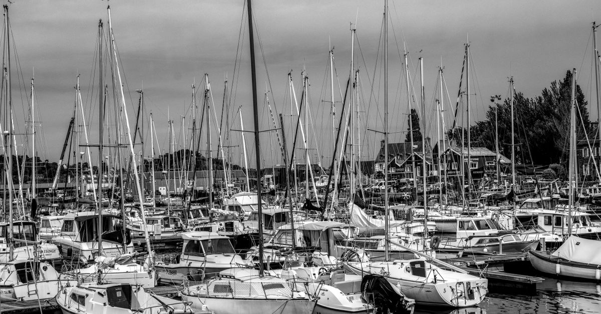 Yacht Charter Vinkeveen