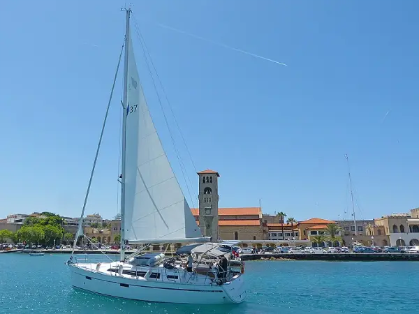Nenemia - Bavaria 37 Cruiser