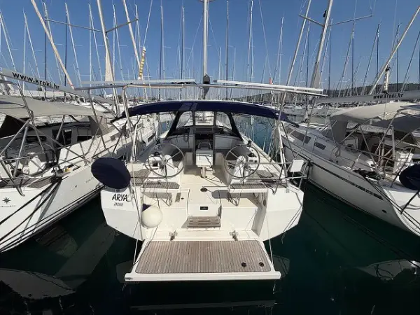 ARYA - Bavaria C38