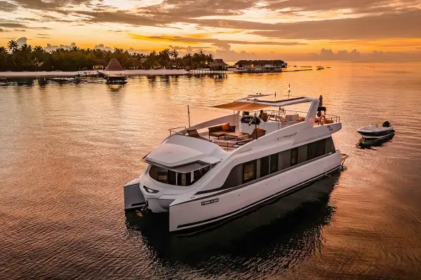 Over Reef - Power Catamaran