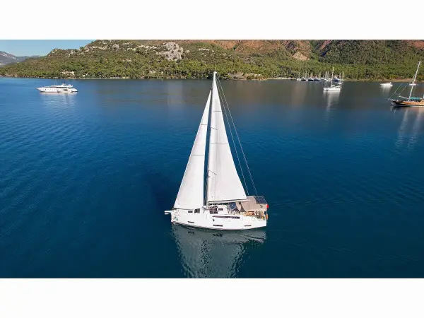 Lady D - Dufour 390