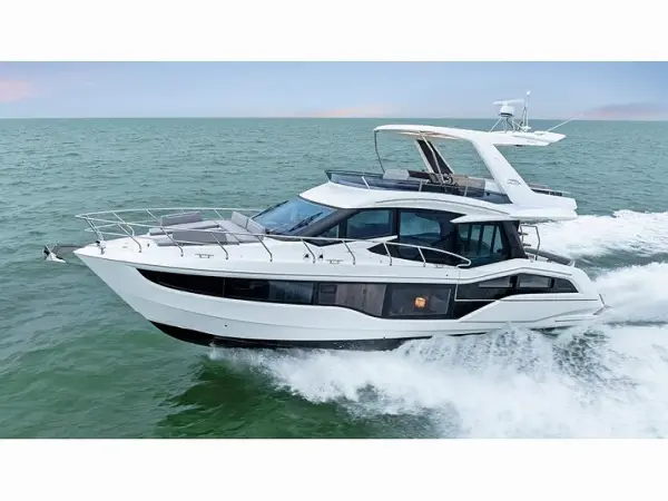Liquid Asset - Galeon 500 Fly