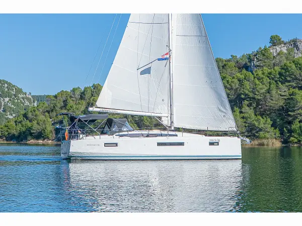 First Date - Sun Odyssey 410