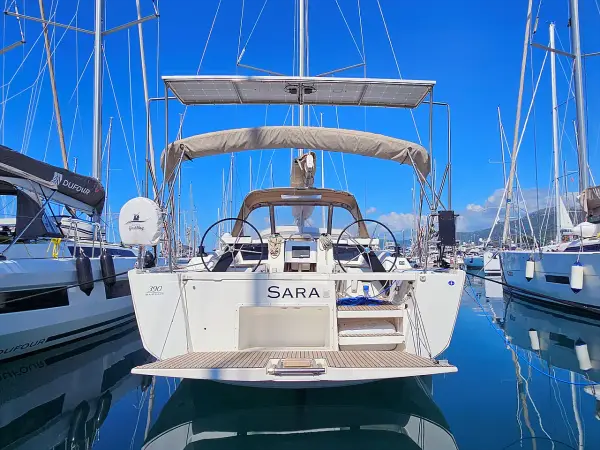 Sara - Dufour 390 Grand Large