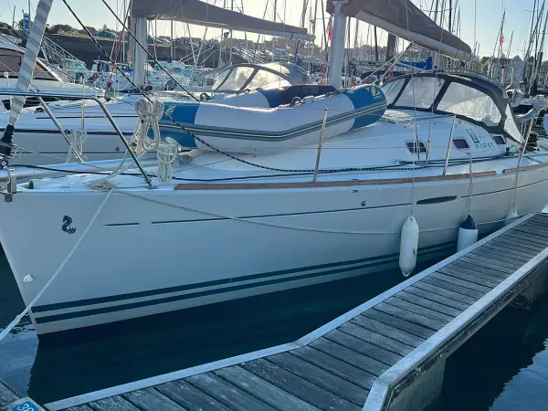 Ker Jonathan - First 31.7