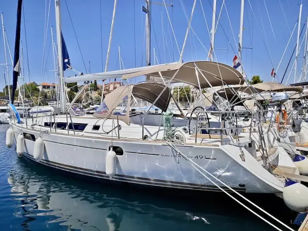 SKAZKA - Sun Odyssey 49i