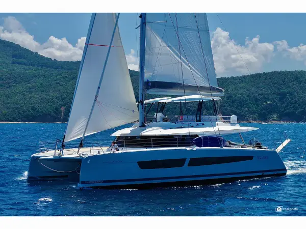 Maurice - Luxury Catamaran, A/C, Generator, Water maker - Samana 59