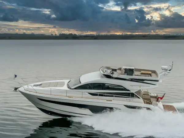 Lady Noble - Fairline Squadron 50