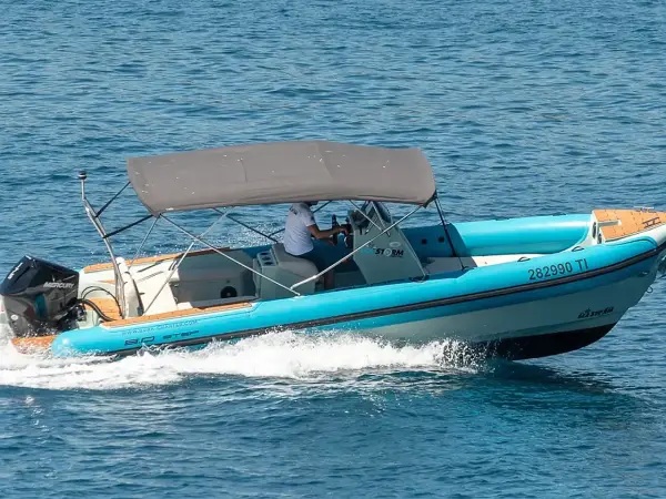 Bura 8.0 - Motorboat