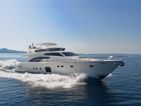 Dominique - Ferretti 681