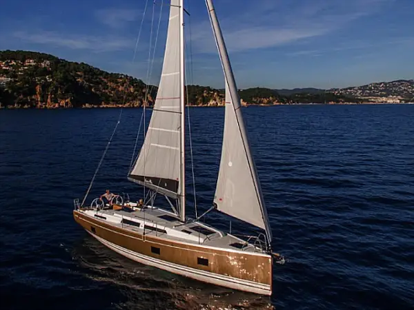 Lauda - Hanse 418