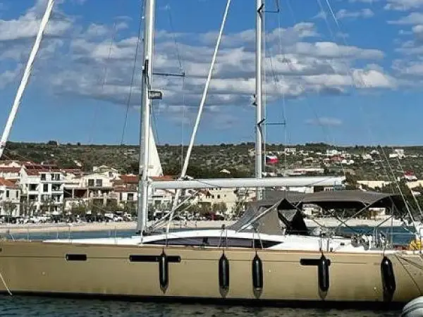 CHAMPAGNE - Jeanneau 57