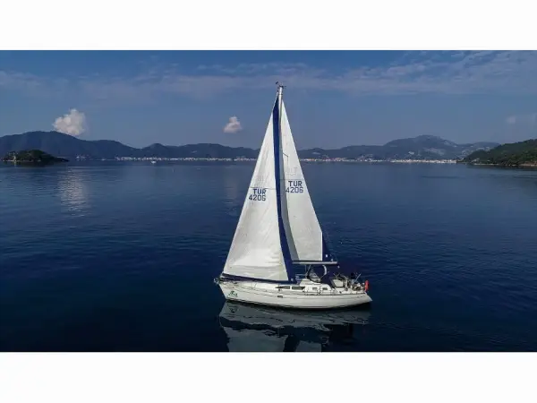 Kacamak - Sun Odyssey 37