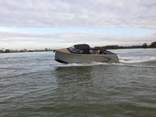VIS - Maxima 840