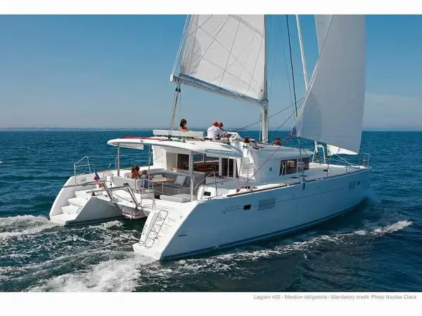 Oscar V - Lagoon 450