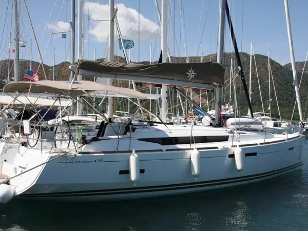 Code - Sun Odyssey 439