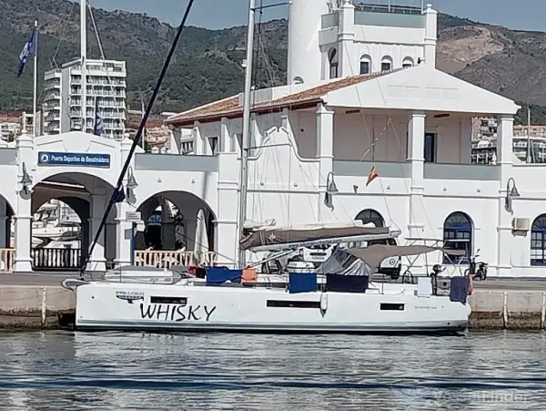 Whisky - Sun Odyssey 440