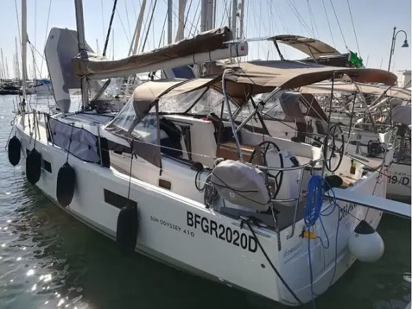Ohana - Sun Odyssey 410