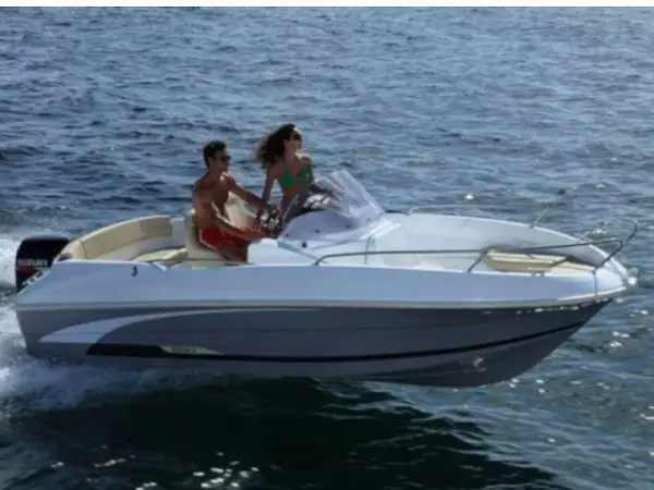 BEBA - Beneteau Flyer 550