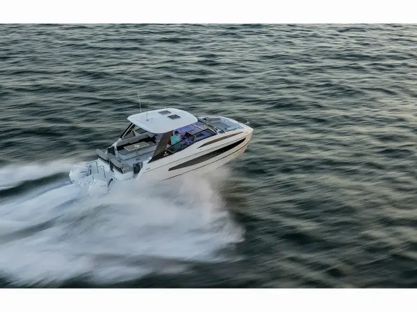 BATCAT - Aquila 32 Sport