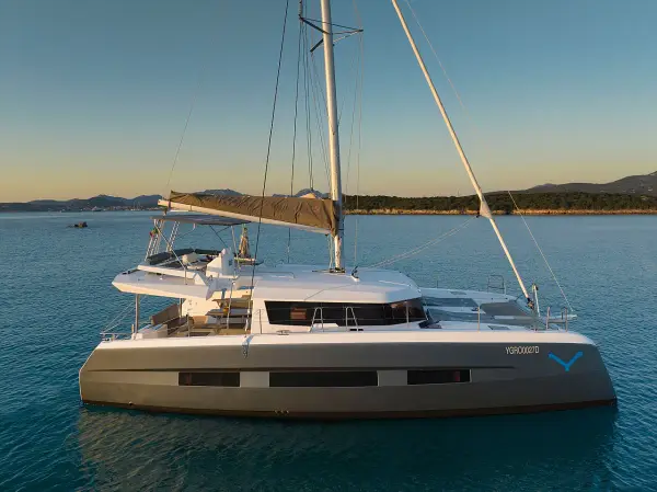 Delphinus - Dufour Catamaran 48