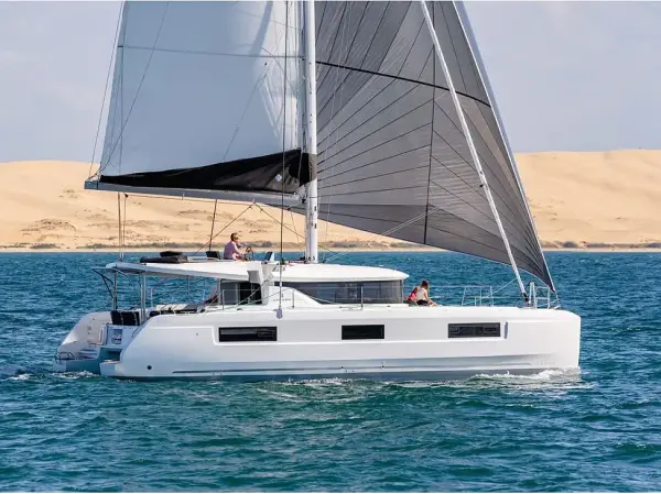 ATHINA - Lagoon 46