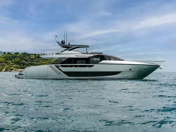 ZY Nautica Diva - Riva 82 Diva