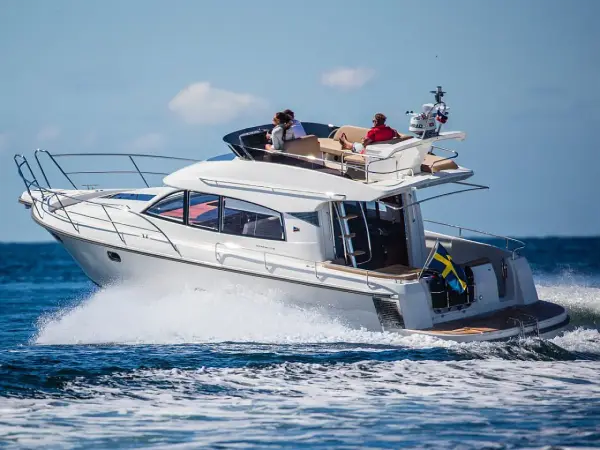 Unnamed - Nimbus 405 Flybridge