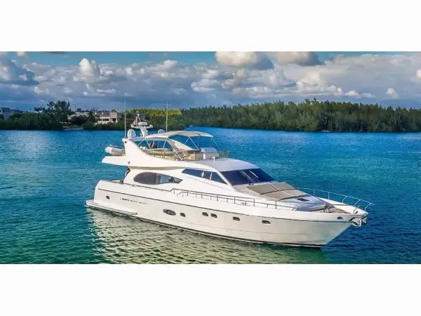 Premium - Ferretti 730