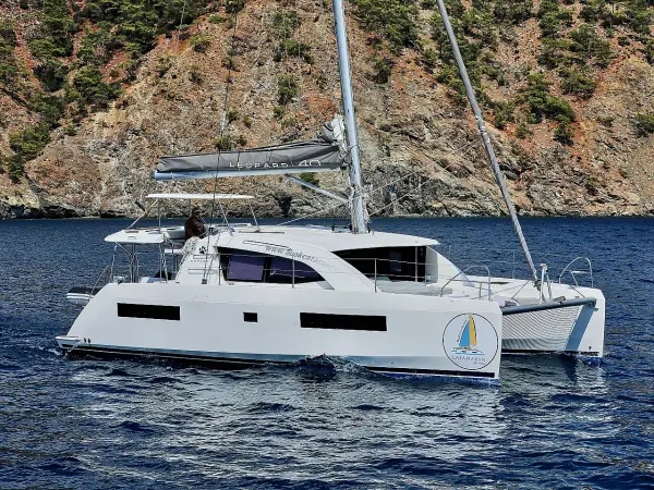 Deria - Leopard 40
