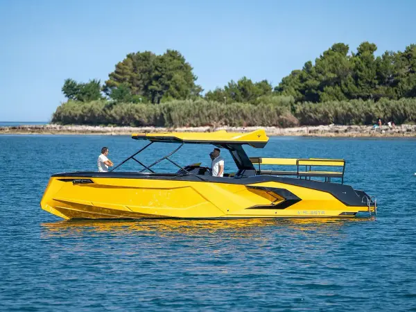 Raptor - Motorboat