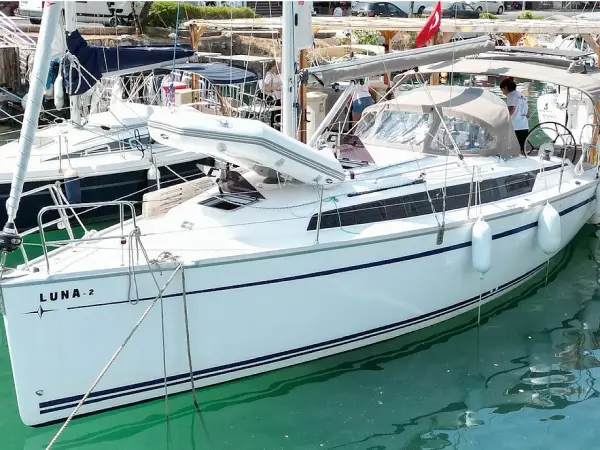 Luna 2 - Bavaria 34 Cruiser